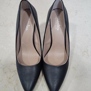 Charles David black heels